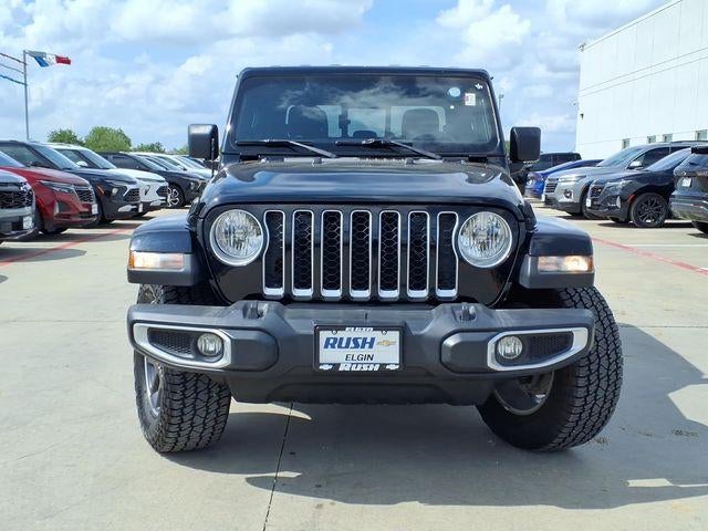 2022 Jeep Gladiator Overland