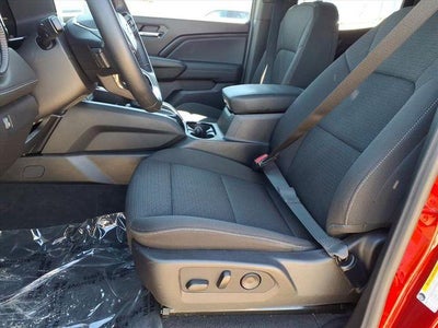 2025 Chevrolet Colorado WT/LT