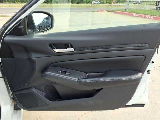2025 Nissan Altima SV - Photo 11