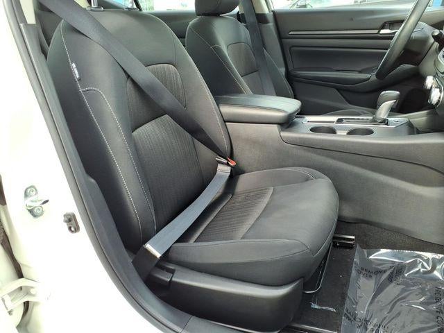 2025 Nissan Altima SV - Photo 12