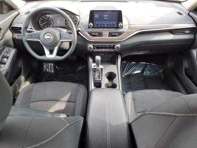 2025 Nissan Altima SV - Photo 15