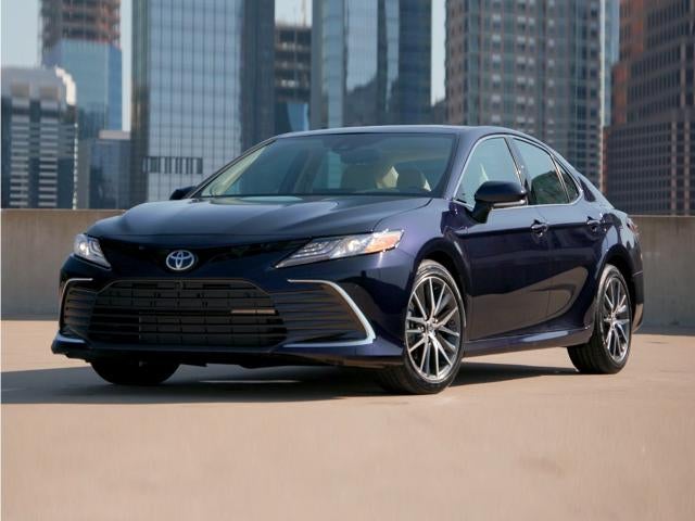 2023 Toyota Camry SE's photo