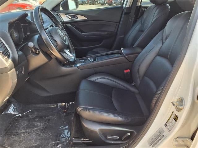 2017 Mazda Mazda3 5-Door Touring