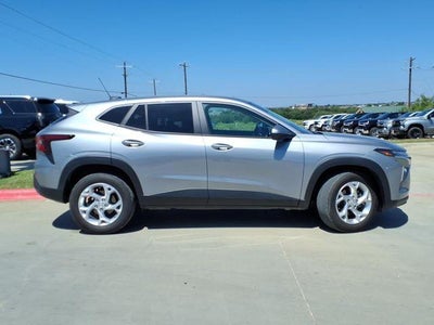 2025 Chevrolet Trax LS
